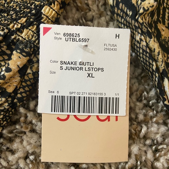 Snake skin pattern off the shoulder ruffle top. - Picture 5 of 5